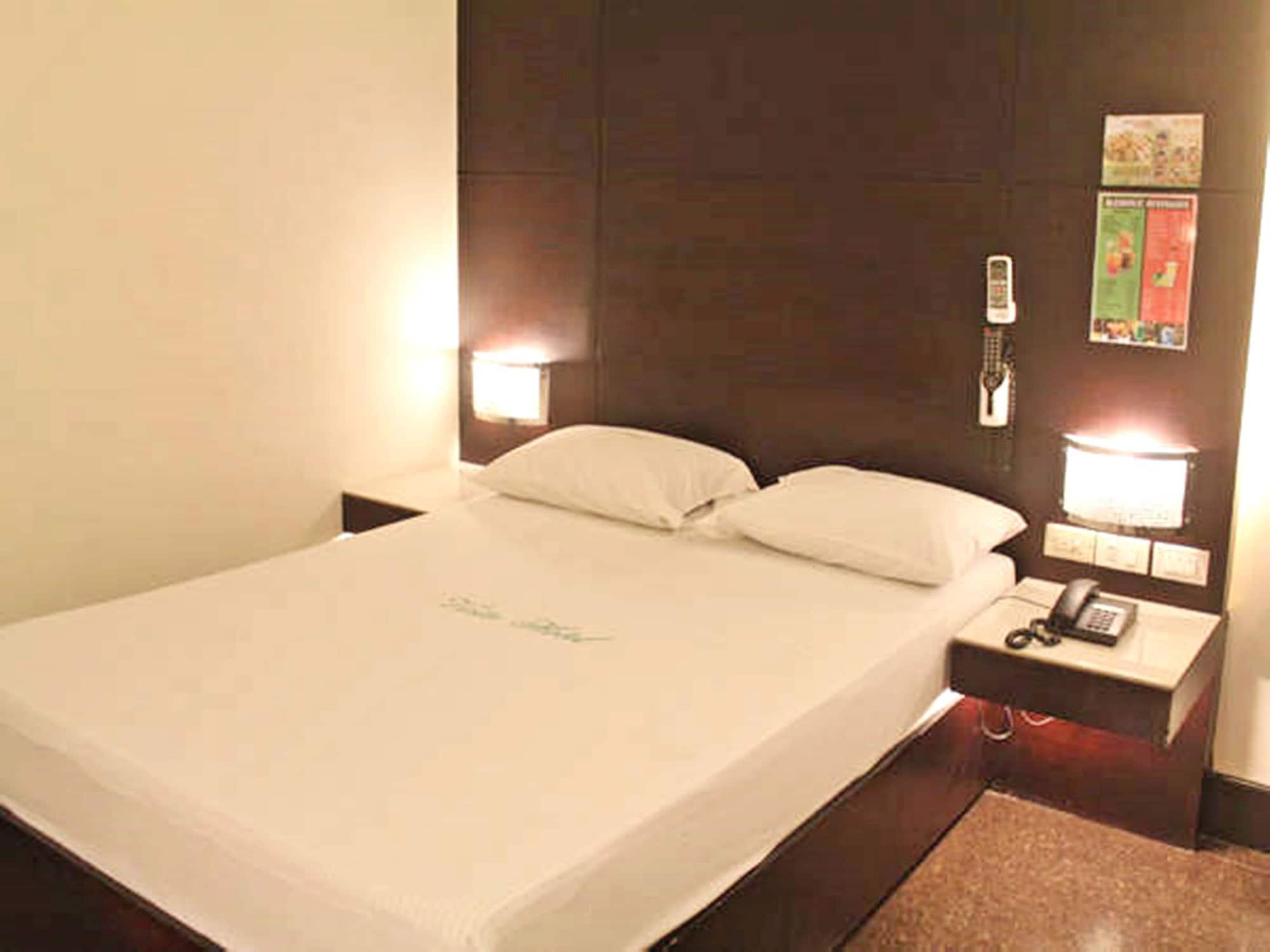 Vista Hotel Cubao Quezon City Exterior photo
